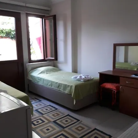 Apart Otel Arcadıa *